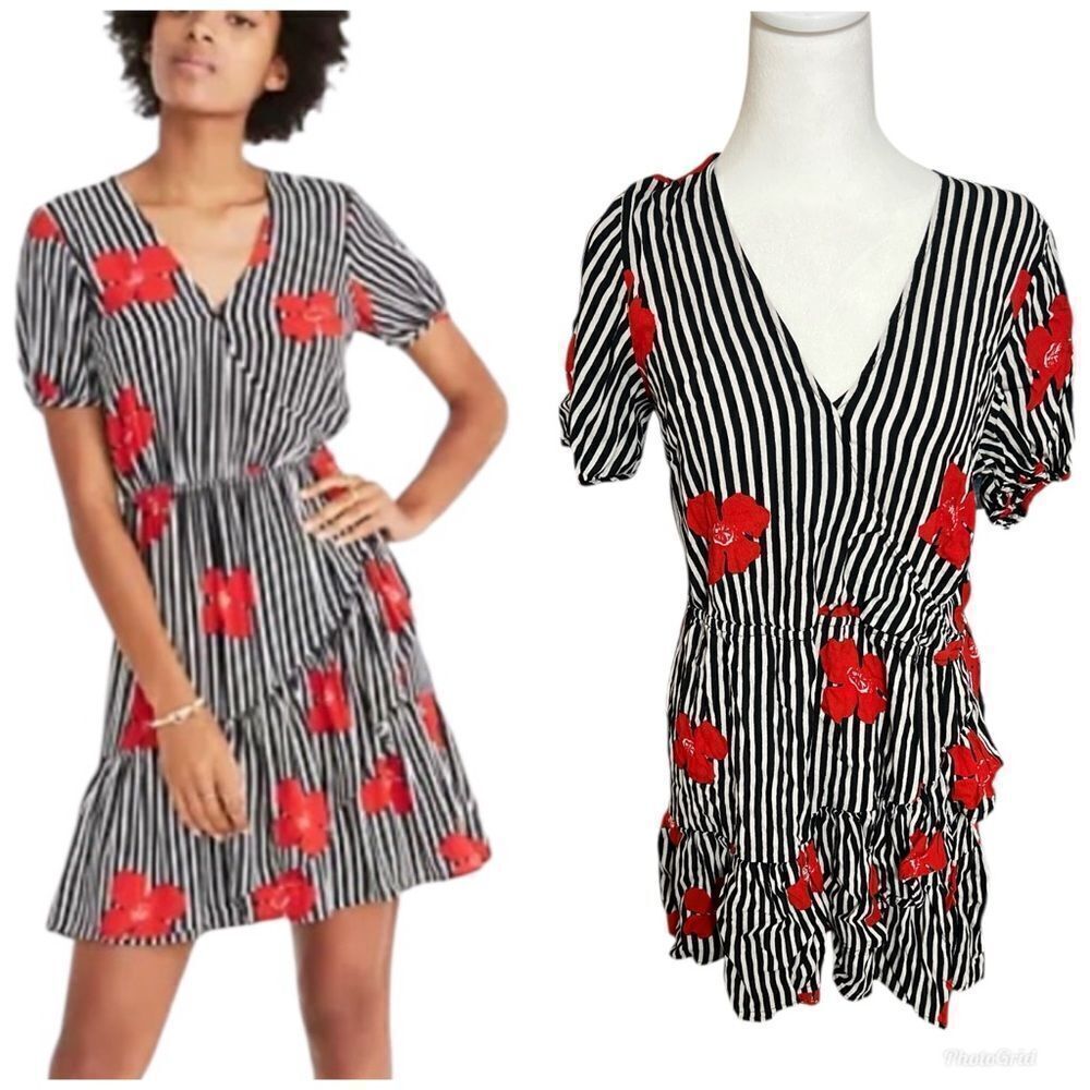 Madewell Ruffle-Wrap Dress in Candied
Orchids Medium 10